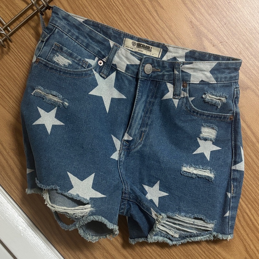 Rock & Roll Cowgirl Blue Denim Star Print Cutoff Shorts